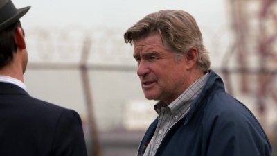 WHITE_COLLAR_-_E4X07_COMPROMISING_POSITIONS_182.jpg