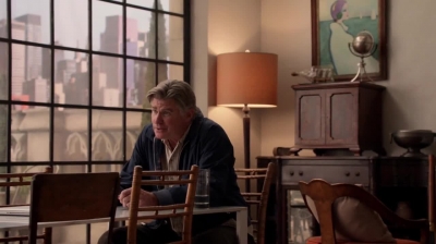 WHITE_COLLAR_-_E4X09_GLOVES_OFF_241.jpg