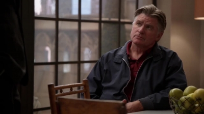 WHITE_COLLAR_-_E4X10_VESTED_INTEREST_109.jpg