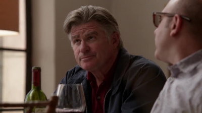 WHITE_COLLAR_-_E4X10_VESTED_INTEREST_211.jpg