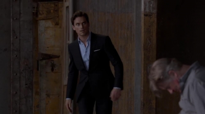 WHITE_COLLAR_-_E4X10_VESTED_INTEREST_365.jpg