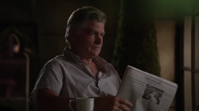WHITE_COLLAR_-_E4X10_VESTED_INTEREST_667.jpg