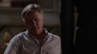WHITE_COLLAR_-_E4X11_FAMILY_BUSINESS_0015.jpg
