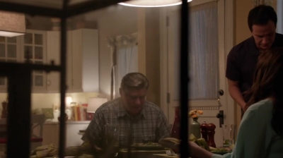 WHITE_COLLAR_-_E4X11_FAMILY_BUSINESS_0411.jpg