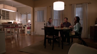 WHITE_COLLAR_-_E4X11_FAMILY_BUSINESS_0462.jpg