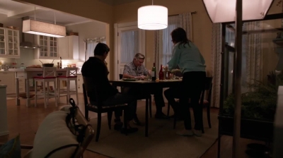 WHITE_COLLAR_-_E4X11_FAMILY_BUSINESS_0542.jpg