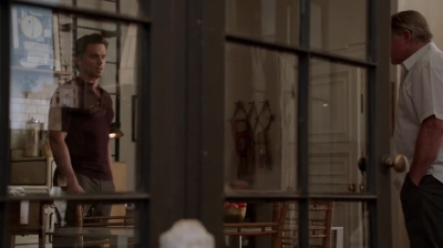 WHITE_COLLAR_-_E4X11_FAMILY_BUSINESS_0780.jpg