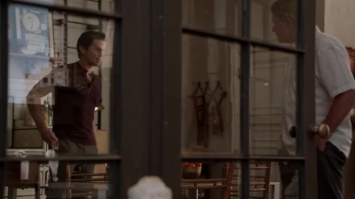 WHITE_COLLAR_-_E4X11_FAMILY_BUSINESS_0785.jpg