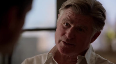 WHITE_COLLAR_-_E4X11_FAMILY_BUSINESS_0943.jpg