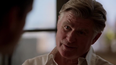 WHITE_COLLAR_-_E4X11_FAMILY_BUSINESS_0945.jpg