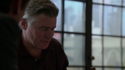 WHITE_COLLAR_-_E4X15_THE_ORIGINAL_382.jpg
