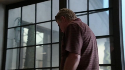 WHITE_COLLAR_-_E4X15_THE_ORIGINAL_410.jpg