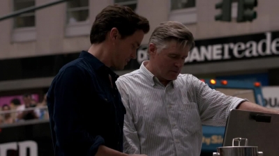 WHITE_COLLAR_-_E4X15_THE_ORIGINAL_547.jpg
