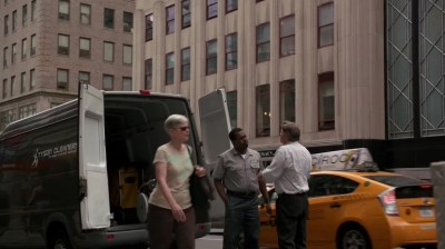 WHITE_COLLAR_-_E4X15_THE_ORIGINAL_624.jpg