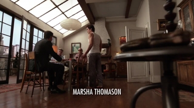 WHITE_COLLAR_-_E4X16_IN_THE_WIND_0607.jpg