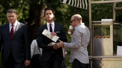 WHITE_COLLAR_-_E4X16_IN_THE_WIND_1044.jpg