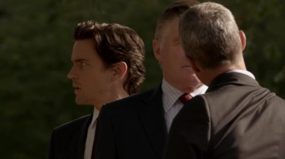 WHITE_COLLAR_-_E4X16_IN_THE_WIND_1242.jpg