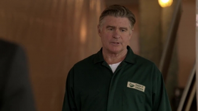 WHITE_COLLAR_-_E4X16_IN_THE_WIND_1410.jpg