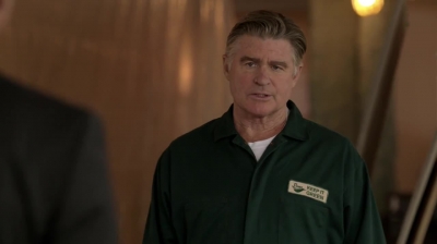 WHITE_COLLAR_-_E4X16_IN_THE_WIND_1411.jpg