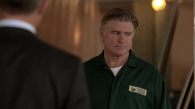 WHITE_COLLAR_-_E4X16_IN_THE_WIND_1415.jpg
