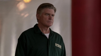 WHITE_COLLAR_-_E4X16_IN_THE_WIND_1463.jpg
