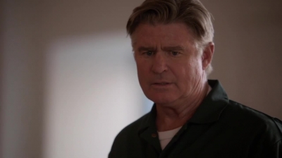 WHITE_COLLAR_-_E4X16_IN_THE_WIND_1534.jpg