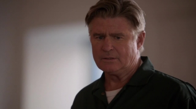 WHITE_COLLAR_-_E4X16_IN_THE_WIND_1536.jpg