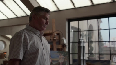 WHITE_COLLAR_-_E4X16_IN_THE_WIND_1752.jpg