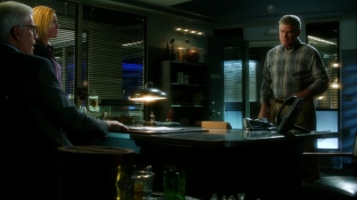 CSI_CRIME_SCENE_INVESTIGATION_-_E14X22_DEAD_IN_HIS_TRACKS_0106.jpg