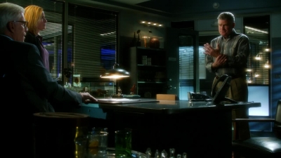 CSI_CRIME_SCENE_INVESTIGATION_-_E14X22_DEAD_IN_HIS_TRACKS_0110.jpg
