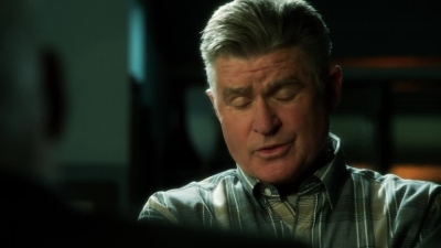 CSI_CRIME_SCENE_INVESTIGATION_-_E14X22_DEAD_IN_HIS_TRACKS_0332.jpg