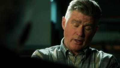 CSI_CRIME_SCENE_INVESTIGATION_-_E14X22_DEAD_IN_HIS_TRACKS_0350.jpg