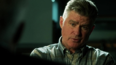 CSI_CRIME_SCENE_INVESTIGATION_-_E14X22_DEAD_IN_HIS_TRACKS_0357.jpg