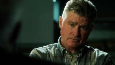 CSI_CRIME_SCENE_INVESTIGATION_-_E14X22_DEAD_IN_HIS_TRACKS_0360.jpg
