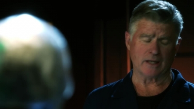 CSI_CRIME_SCENE_INVESTIGATION_-_E14X22_DEAD_IN_HIS_TRACKS_1057.jpg