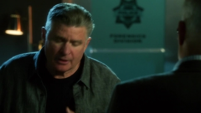 CSI_CRIME_SCENE_INVESTIGATION_-_E14X22_DEAD_IN_HIS_TRACKS_1103.jpg