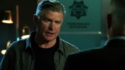 CSI_CRIME_SCENE_INVESTIGATION_-_E14X22_DEAD_IN_HIS_TRACKS_1117.jpg