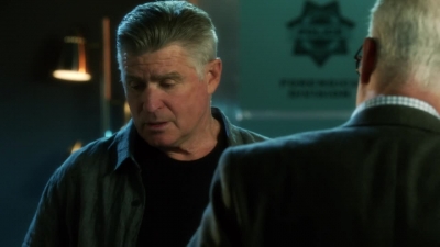 CSI_CRIME_SCENE_INVESTIGATION_-_E14X22_DEAD_IN_HIS_TRACKS_1204.jpg