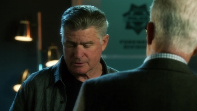 CSI_CRIME_SCENE_INVESTIGATION_-_E14X22_DEAD_IN_HIS_TRACKS_1226.jpg