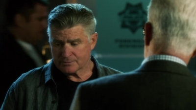 CSI_CRIME_SCENE_INVESTIGATION_-_E14X22_DEAD_IN_HIS_TRACKS_1236.jpg