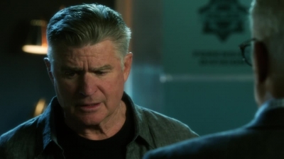 CSI_CRIME_SCENE_INVESTIGATION_-_E14X22_DEAD_IN_HIS_TRACKS_1253.jpg