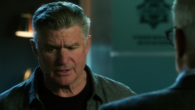 CSI_CRIME_SCENE_INVESTIGATION_-_E14X22_DEAD_IN_HIS_TRACKS_1254.jpg