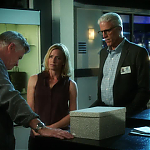 CSI_CRIME_SCENE_INVESTIGATION_-_E14X22_DEAD_IN_HIS_TRACKS_1100.jpg