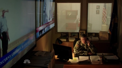 AMERICAN_ODYSSEY_-_E1X01_GONE_ELVIS_244.jpg