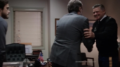 AMERICAN_ODYSSEY_-_E1X03_DROP_KING_004.jpg