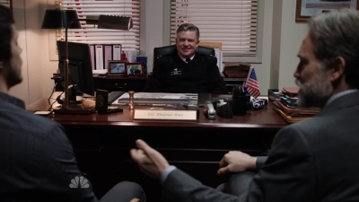 AMERICAN_ODYSSEY_-_E1X03_DROP_KING_052.jpg