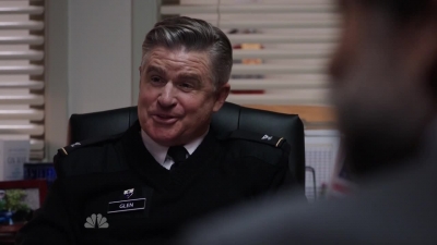 AMERICAN_ODYSSEY_-_E1X03_DROP_KING_068.jpg