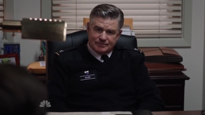 AMERICAN_ODYSSEY_-_E1X03_DROP_KING_094.jpg