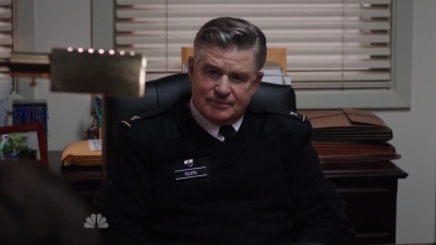 AMERICAN_ODYSSEY_-_E1X03_DROP_KING_116.jpg