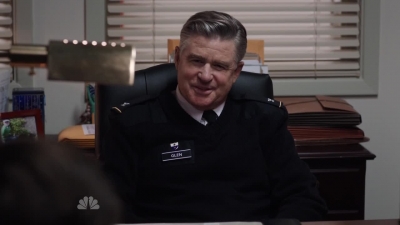AMERICAN_ODYSSEY_-_E1X03_DROP_KING_146.jpg
